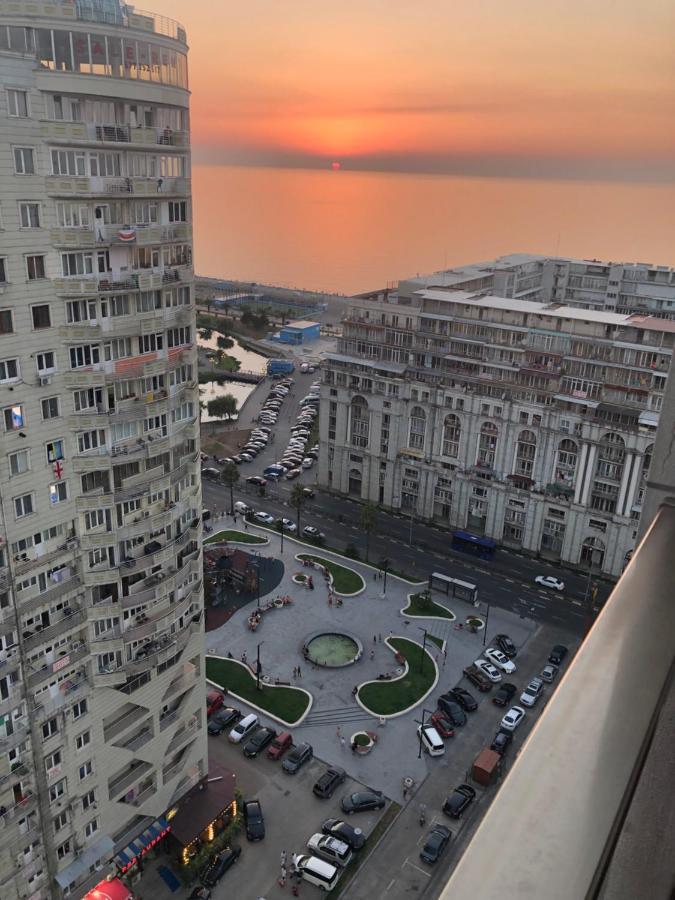 Удобные Апартаменты С Видом На Море Batumi Bagian luar foto