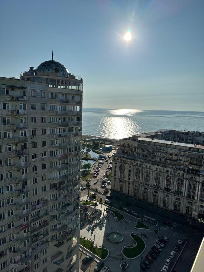 Удобные Апартаменты С Видом На Море Batumi Bagian luar foto
