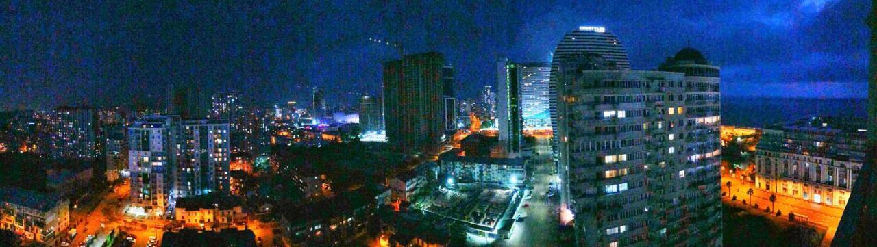 Удобные Апартаменты С Видом На Море Batumi Bagian luar foto