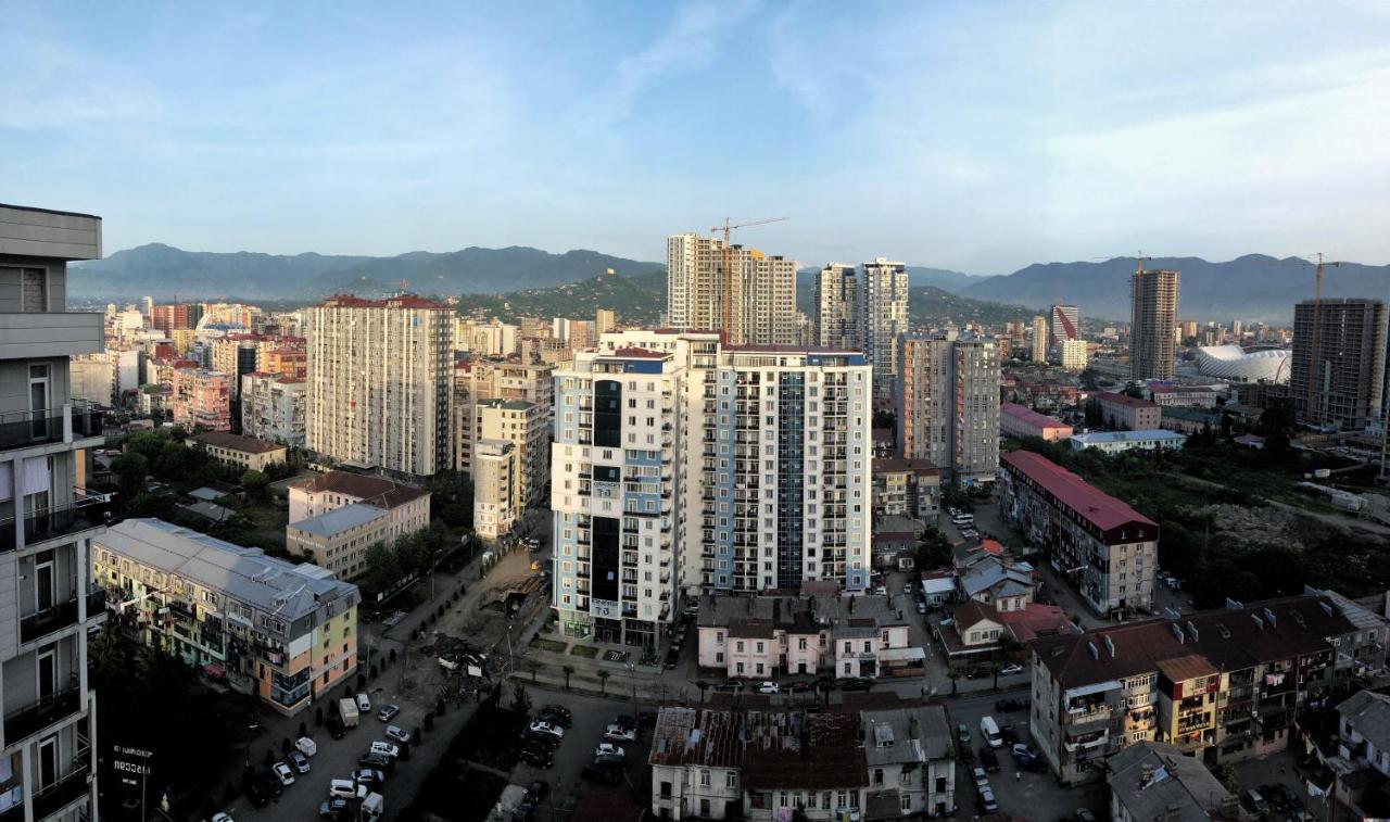 Удобные Апартаменты С Видом На Море Batumi Bagian luar foto